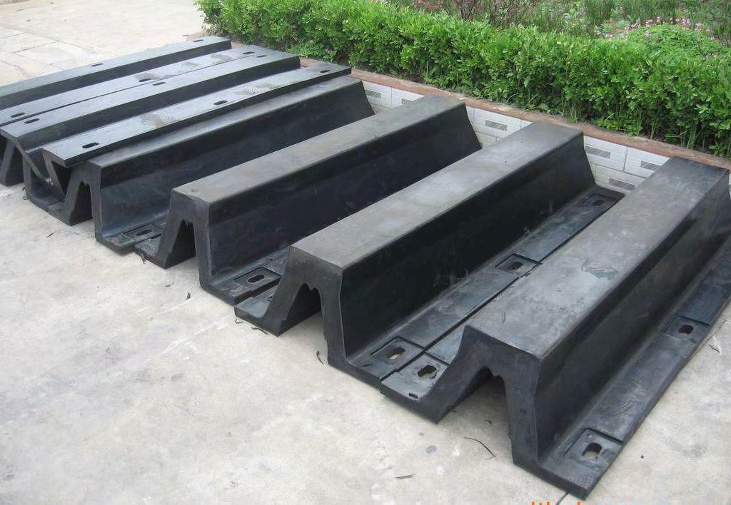 SA(DA)型橡胶护舷